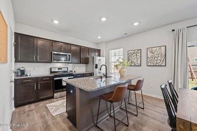 ASSUMABLE 3.25 Percent interest rate for qualified people! - photo 4