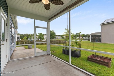 Fantastic, well-kept home on a desirable corner lot! Spacious - photo 26
