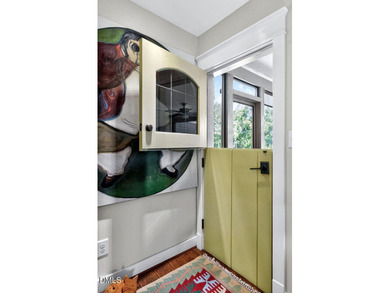 You will sigh audibly and feel at home immediately when you - photo 8