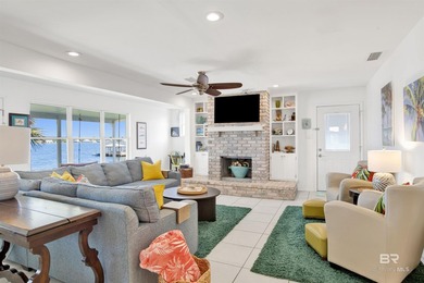 Discover the perfect coastal retreat in this stunning 4-bedroom - photo 4