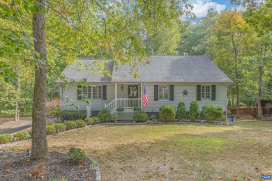 Lake Home For Sale in Palmyra, Virginia