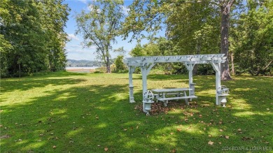 Lake Home For Sale in Camdenton, Missouri