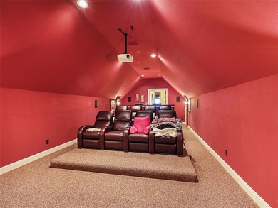 Step into luxury combined with equesterian and agricultural - photo 16