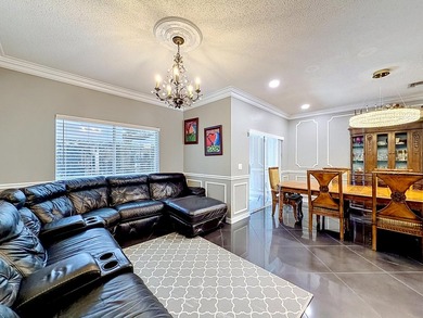 Beautifully updated 3-bedroom, 2.5-bath partial lake view - photo 16