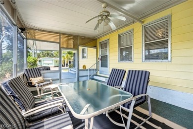 Welcome to 513 Timber Lane in Forest Park, one of North Fort - photo 22