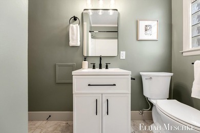 Welcome home to this beautifully updated 3-bedroom, 1.5-bath - photo 22