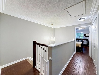 Beautifully updated 3-bedroom, 2.5-bath partial lake view - photo 24