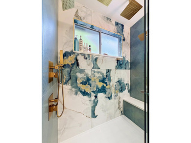 Beautifully updated 3-bedroom, 2.5-bath partial lake view - photo 32