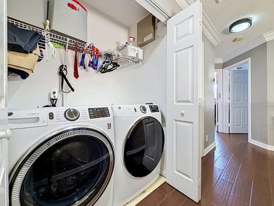 Beautifully updated 3-bedroom, 2.5-bath partial lake view - photo 46
