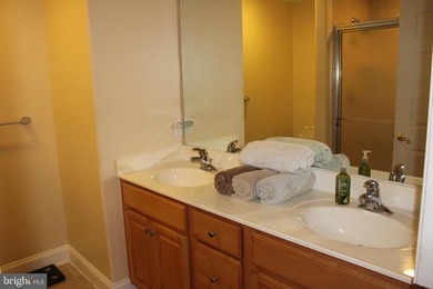 Oceanside, 3 bedroom 2 full baths. Beautiful waterviews. Offered - photo 22