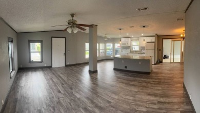 Lake Home For Sale in Plant City, Florida