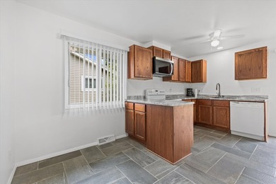 Seller has meticulously updated this home over the last few - photo 6