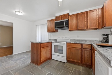 Seller has meticulously updated this home over the last few - photo 8