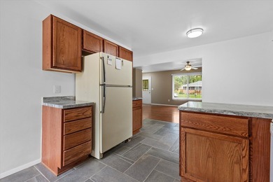 Seller has meticulously updated this home over the last few - photo 10