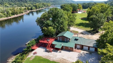 Lake Home For Sale in Lake Ozark, Missouri