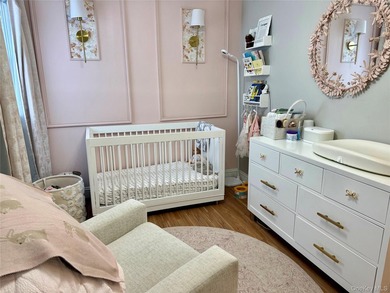 East Rockaway: Bay Park, Renovated Bungalow with 2 Bedrooms, 1 - photo 12