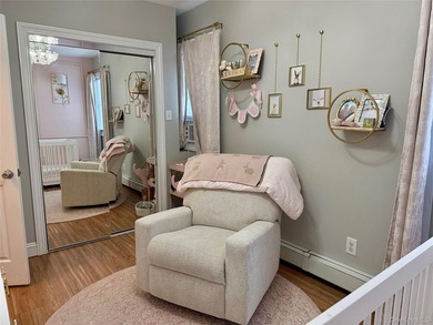 East Rockaway: Bay Park, Renovated Bungalow with 2 Bedrooms, 1 - photo 13