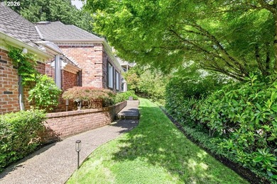 Located in Lake Oswego's coveted Palisades neighborhood, this - photo 3