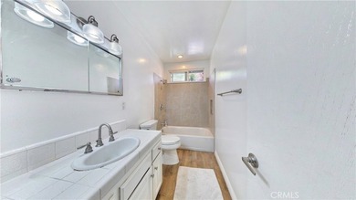 Located in one of North Huntington Beach's most desirable - photo 15
