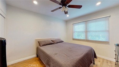 Located in one of North Huntington Beach's most desirable - photo 20