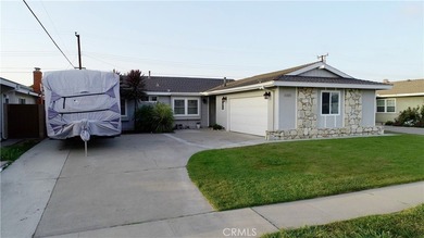 Located in one of North Huntington Beach's most desirable - photo 31