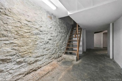 Welcome to 1431 Hancock Street, a prime Brooklyn multi-level - photo 39