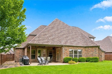 Meticulously maintained. Situated on a quiet cul-de-sac in one - photo 50