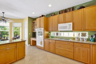 Welcome to your private tropical oasis in the prestigious - photo 13