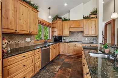 Premier location in Fox Valley at Three Peaks. This exceptional - photo 8
