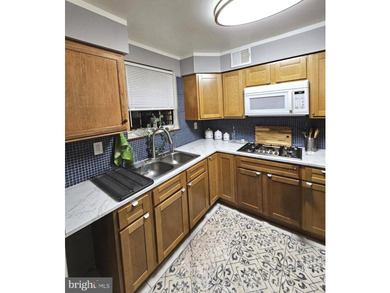 Welcome to 1915 Morse Street, a thoughtfully updated 4-bedroom - photo 8