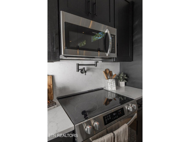 BUILDER OFFERING $10,000 in concessions for buyer expenses or - photo 13