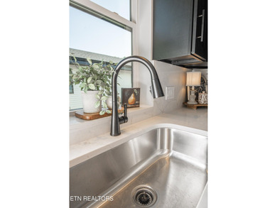 BUILDER OFFERING $10,000 in concessions for buyer expenses or - photo 20