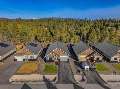 Lake Home For Sale in Mccall, Idaho