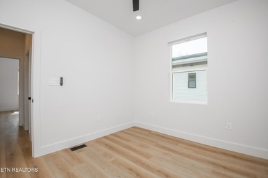 BUILDER OFFERING $10,000 in concessions for buyer expenses or - photo 45