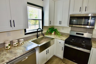 Welcome home to this brand-new, 2-bedroom, 2-bath manufactured - photo 5