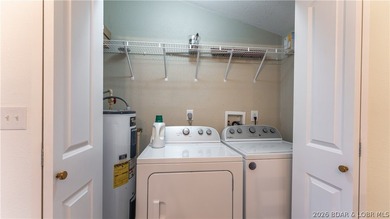 SUCCESSFUL, ESTABLISHED NIGHTLY RENTAL & affordable lake area - photo 17