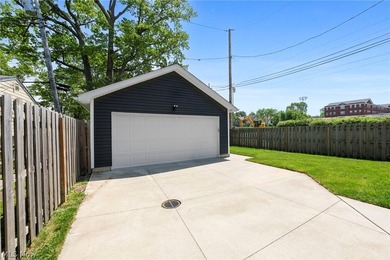 RARE NEWLY BUILT (2020) CUSTOM COLONIAL IN THE HEART OF - photo 37