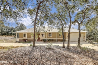 Lake Home For Sale in Keystone Heights, Florida