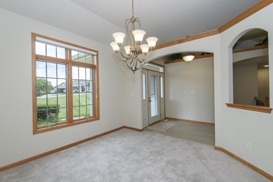 EXCEPTIONAL!!! 4 BR, 3 BA ranch offers nearly 4,000 sq. ft. of - photo 5