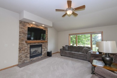 EXCEPTIONAL!!! 4 BR, 3 BA ranch offers nearly 4,000 sq. ft. of - photo 6