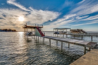 Lake Home For Sale in Gun Barrel City, Texas