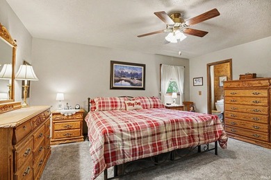 **Lakefront on 3.67 Acres - Hunter Lake!** One-owner home in - photo 15