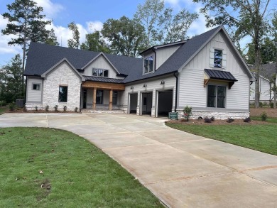 Lake Home For Sale in Eatonton, Georgia