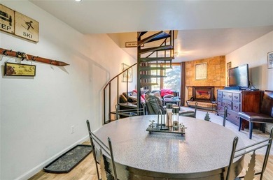 Location! Location! Location! This 1,100 sq ft, fully remodeled - photo 8