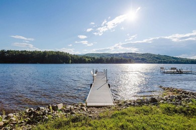 Charming Year-Round Waterfront Retreat on Brettuns Pond! - photo 2