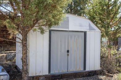 Discover the perfect getaway or build site in the highly - photo 7