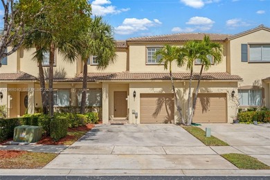 (private lake, pond, coastal) Townhome/Townhouse For Sale in Coconut Creek Florida