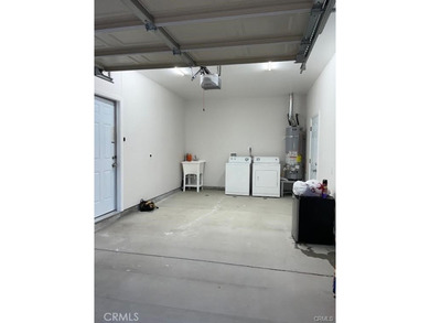 Discover the Perfect Home in Santa Ana! Don't miss this - photo 12