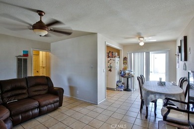 Discover the Perfect Home in Santa Ana! Don't miss this - photo 15