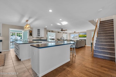 Custom-Built Expansive 4 Bedroom lives like 5, 2.5 Bath - photo 17